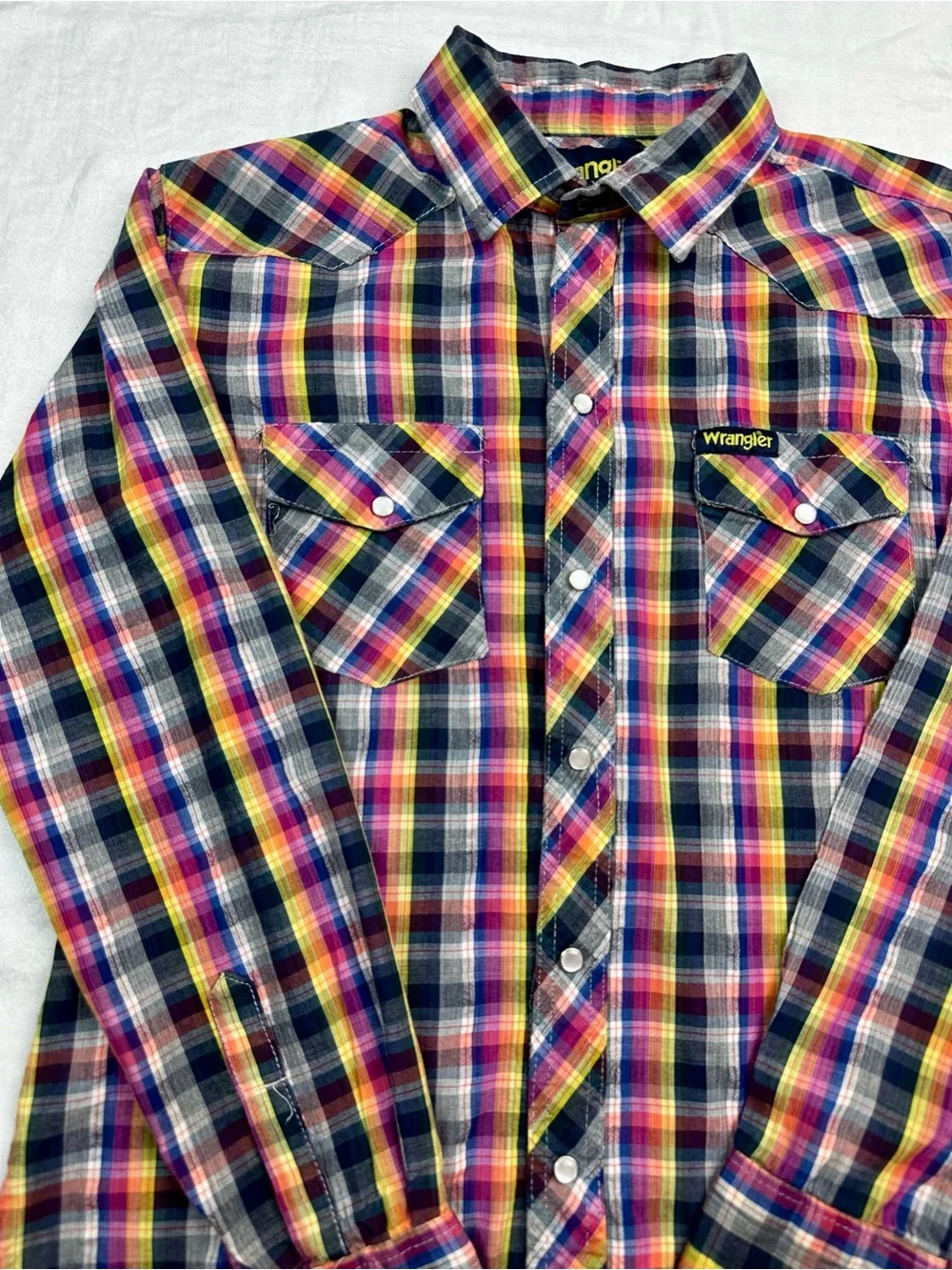 Wrangler Men's Multicolor Plaid Western Shirt